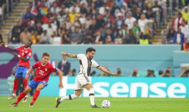 开云体育下载-小猪评球：德国队输给了自己，我们已非大赛型球队