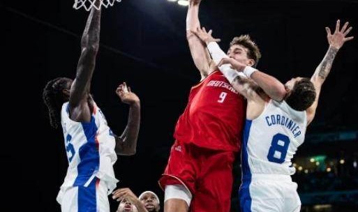 德国男篮小组三连胜 “美国最强挑战者”非浪得虚名