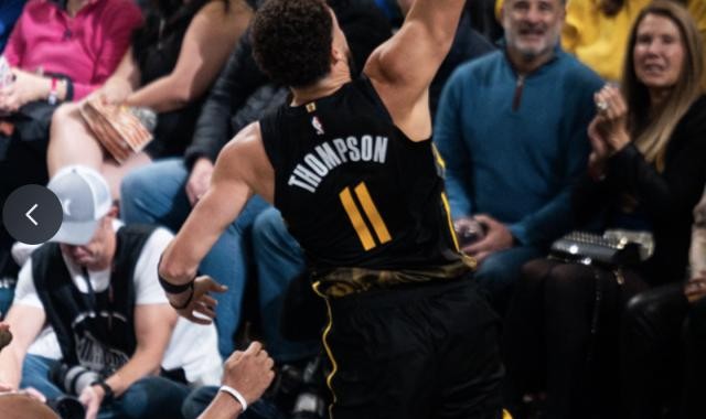 开云体育-维金斯三分高效 克雷渐入佳境 勇士群星重回正轨